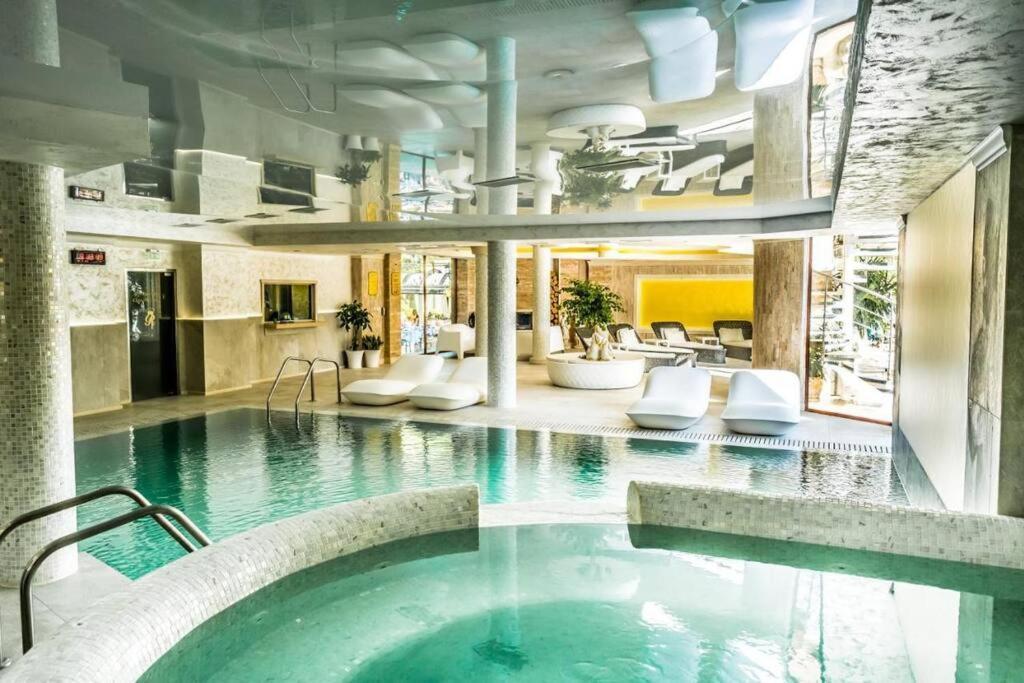 Luxury Apartment 'Rich' Βέλινγκραντ Εξωτερικό φωτογραφία