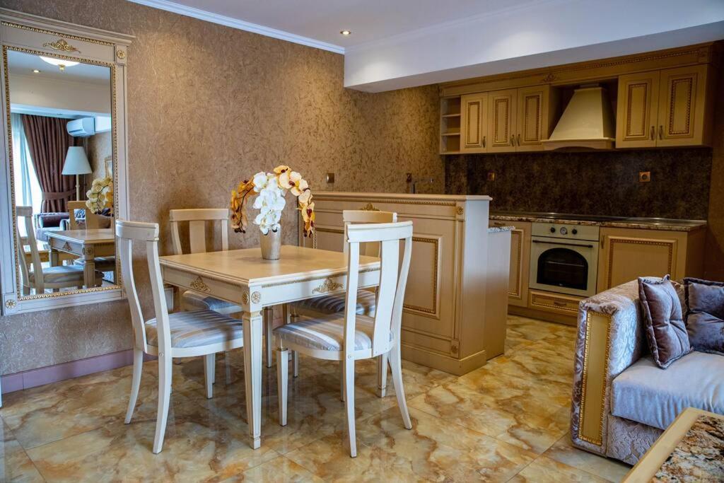 Luxury Apartment 'Rich' Βέλινγκραντ Εξωτερικό φωτογραφία